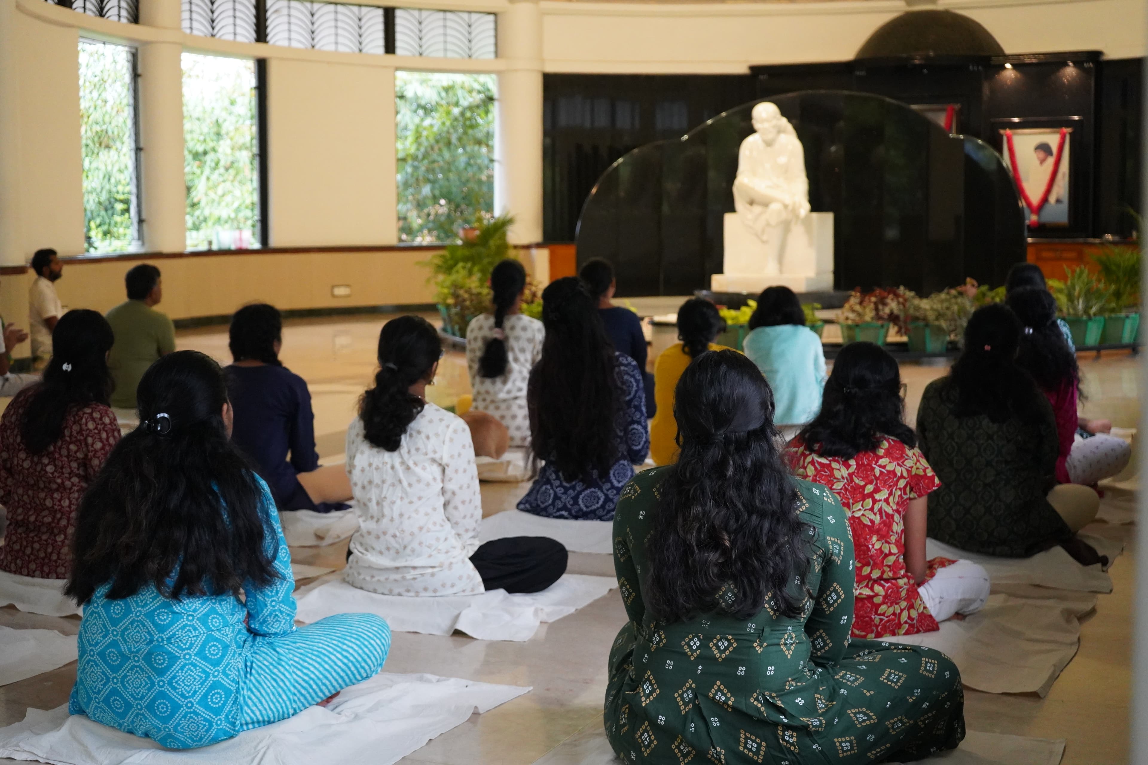 Haritachala Sainathuni Dhyana Mandiram